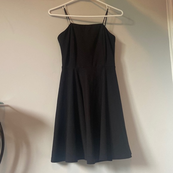 Lulu’s Black Small Strapless Dress - Picture 1 of 3